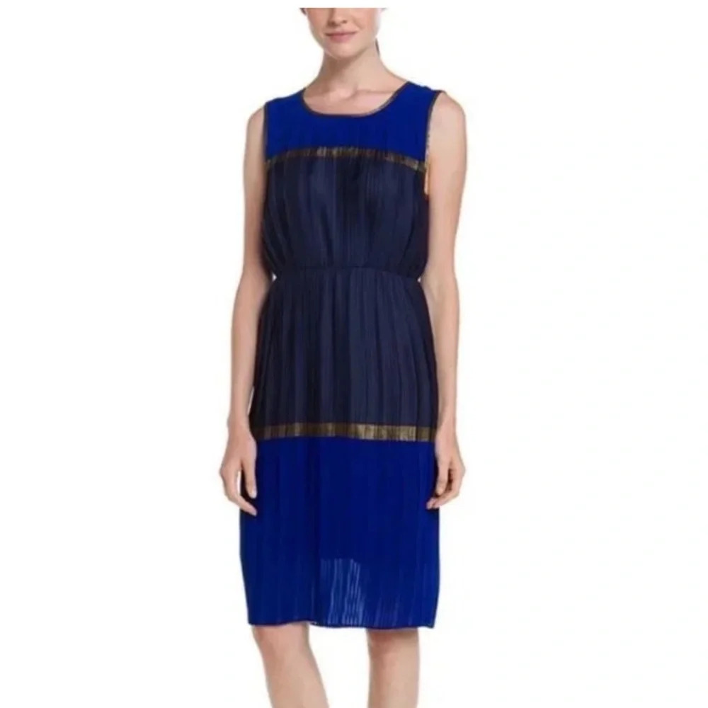 BCBGMaxazria| Mara Blue and gold pleated sleeveless dress - XS -med